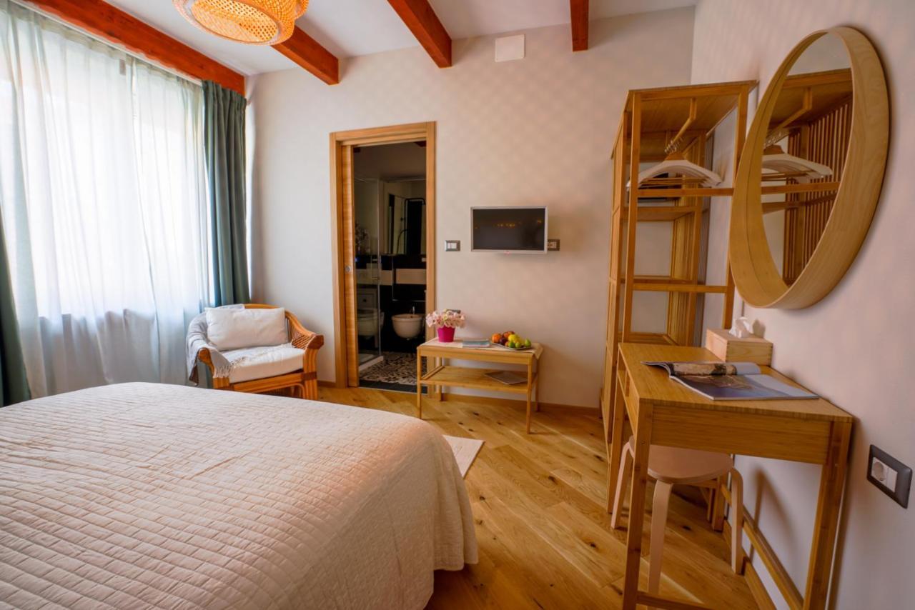 Bed and Breakfast Sa Domo E Giuanne E Giuanna Bosa Exterior foto