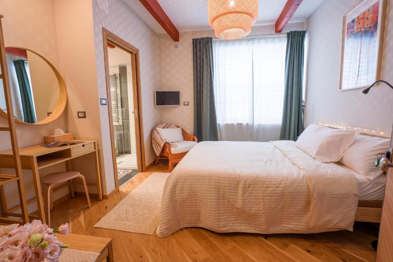Bed and Breakfast Sa Domo E Giuanne E Giuanna Bosa Exterior foto