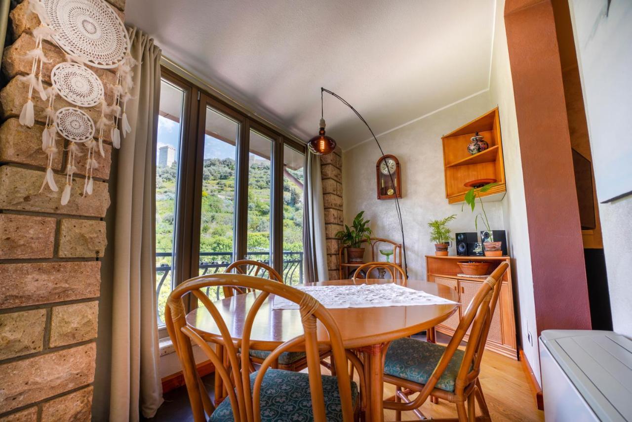 Bed and Breakfast Sa Domo E Giuanne E Giuanna Bosa Exterior foto